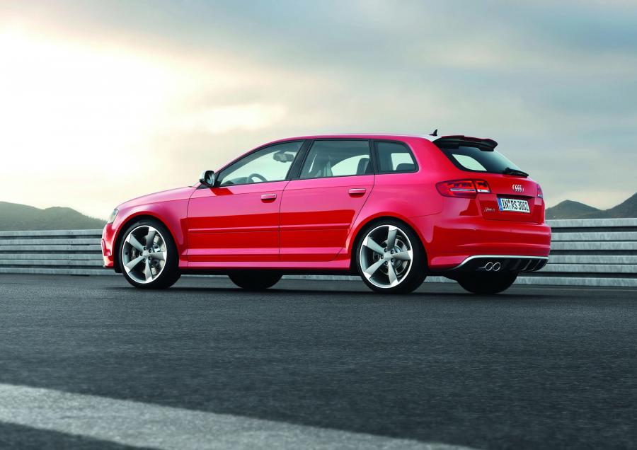  Audi RS3 Sportback (8PA) 2011 года  (WW) (фото 33 из 45)